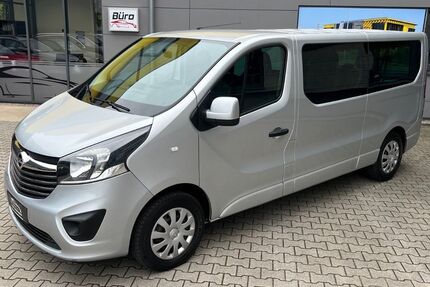 Opel Vivaro 149.000 km 17.990 &euro; Lohne 49393