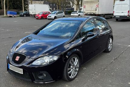 Seat Leon 156.700 km 6.999 &euro; Solingen 42697