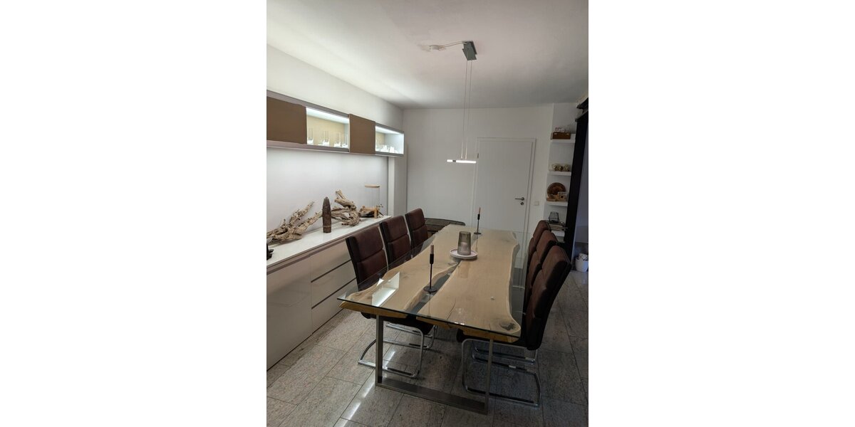 Neuental, EFH + Nebengeb. - Einfamilienhaus Neuental | Angebot:26110078
