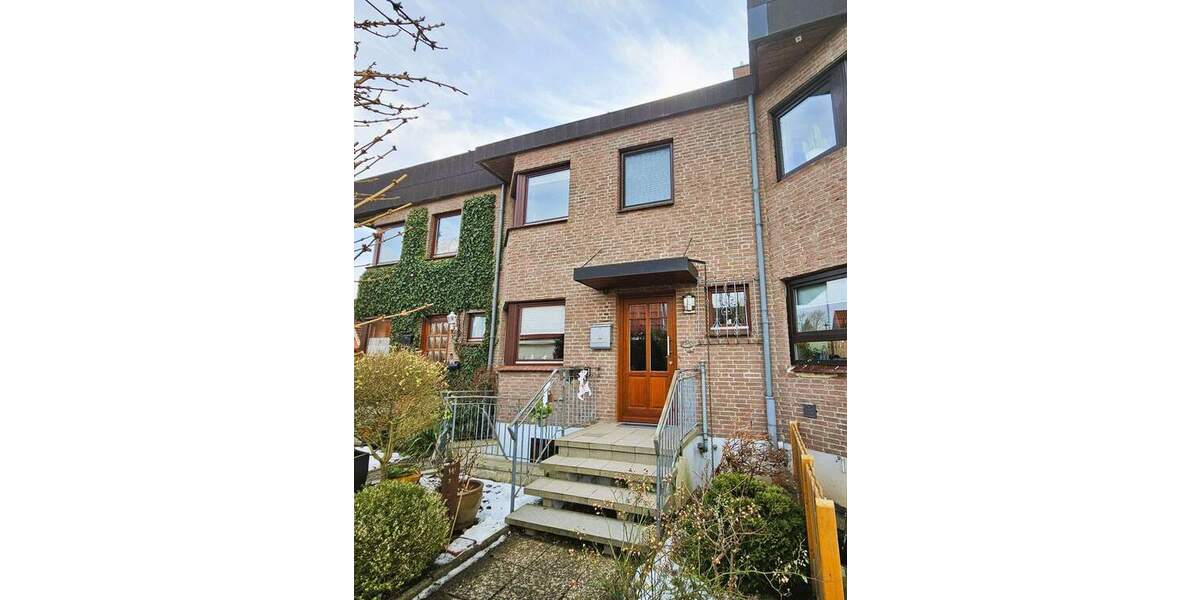 Reihenmittelhaus Reinfeld - 6 Zimmer, 166 m&sup2;, 369.000&euro; | Angebot:25774424