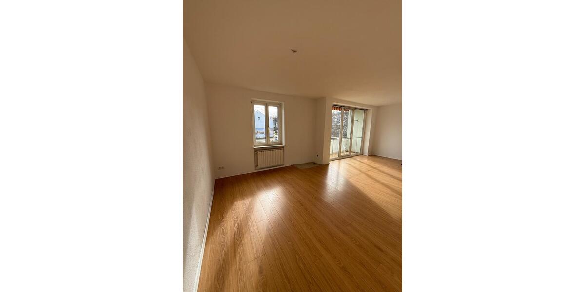 Etagenwohnung Treuchtlingen - 3 Zimmer, 92 m&sup2;, 828&euro; | Angebot:25480107