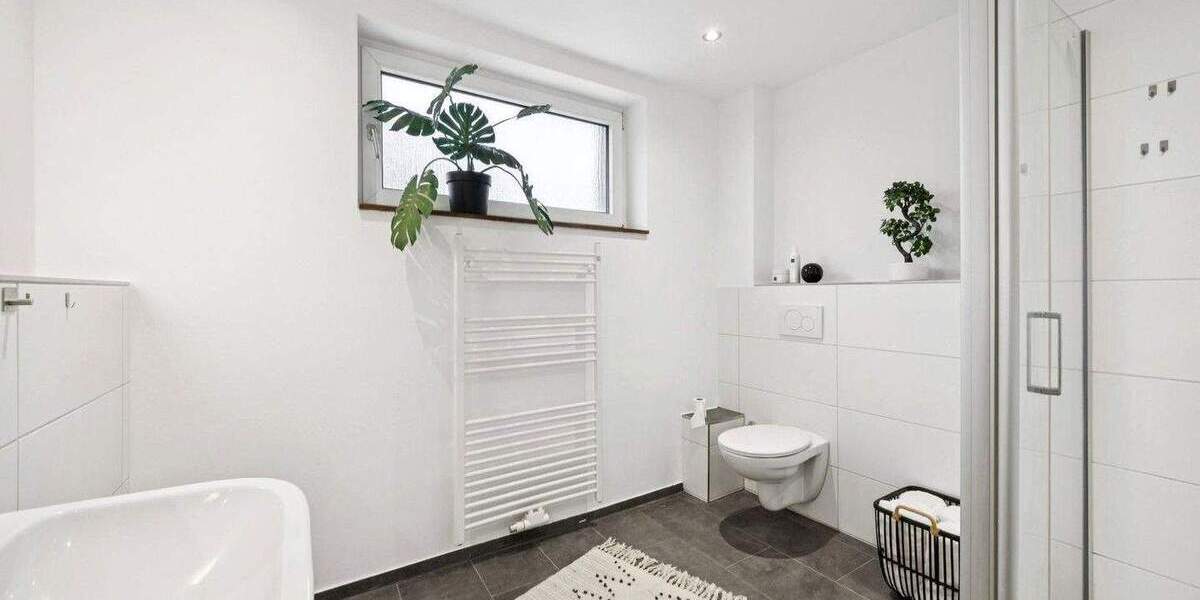 Doppelhaushälfte Pinneberg - 9 Zimmer, 200 m&sup2;, 574.000&euro; | Angebot:25613025