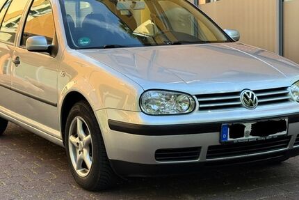 VW Golf 74.000 km 3.950 &euro; Limburgerhof 67117