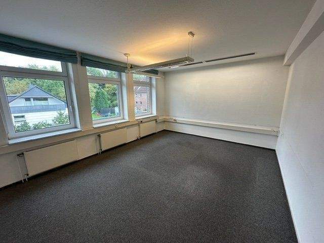 Gewerbeobjekt Harsefeld - 7 Zimmer, 190 m&sup2;, 1.805&euro; | Angebot:24974489