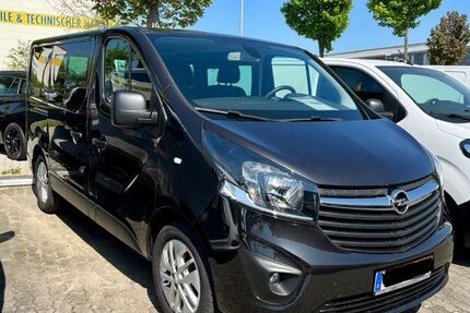 Opel Vivaro 140.000 km 13.999 &euro; Ruhla 99842