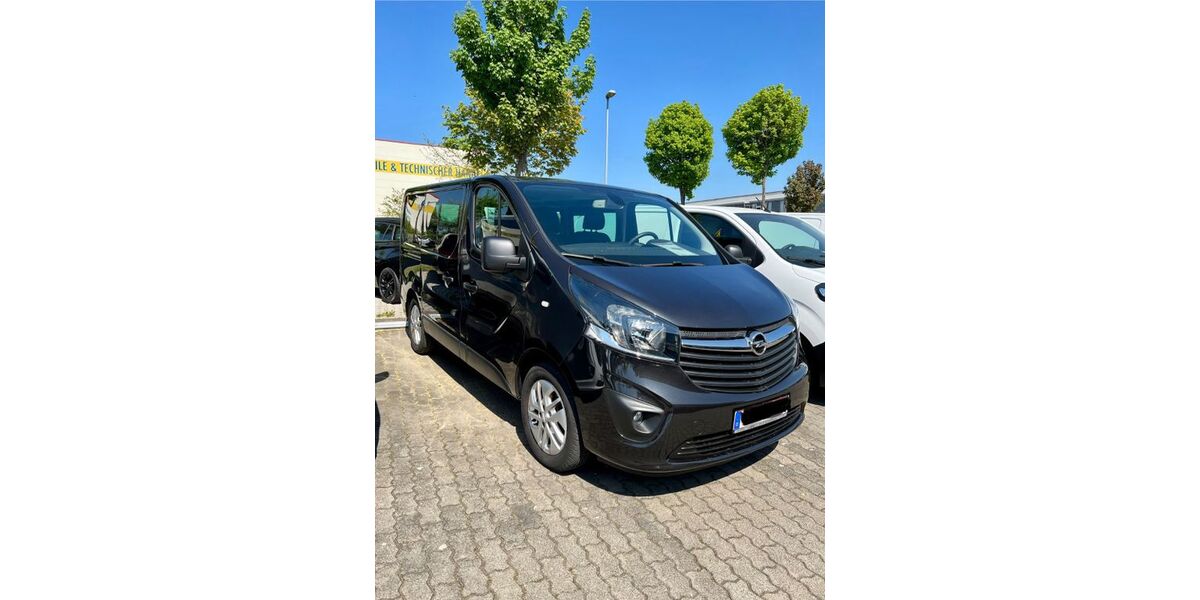 Opel Vivaro 140.000 km 13.999 &euro; Ruhla 99842