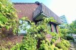 Praktisches Zweifamilienhaus mit Ausblick ins Grüne
