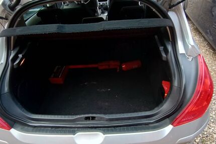 Peugeot 308 156.000 km 2.600 &euro; Schellerten 31174