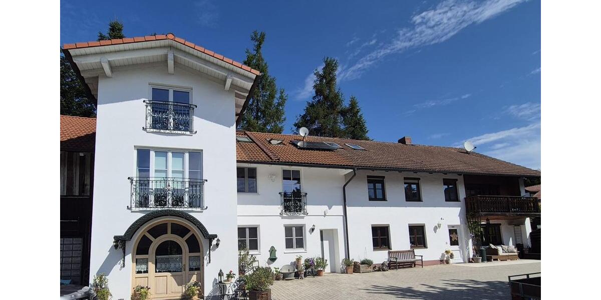 Einfamilienhaus Neuching - 11 Zimmer, 402 m&sup2;, 2.150.000&euro; | Angebot:26890323