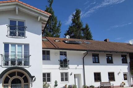 Haus Neuching - 11 Zimmer, 402 m&sup2;, 2.150.000&euro; | Angebot:26890323