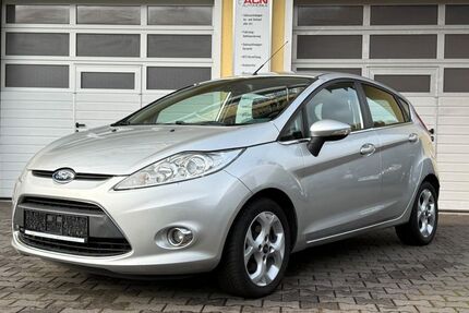 Ford Fiesta 216.742 km 3.990 € Diez 65582