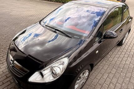 Opel Corsa 43.000 km 5.555 &euro; Torgau 04860