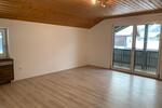 Dachgeschoßwohnung Piding - 3.5 Zimmer, 106 m&sup2;, 1.250&euro; | Angebot:25261201