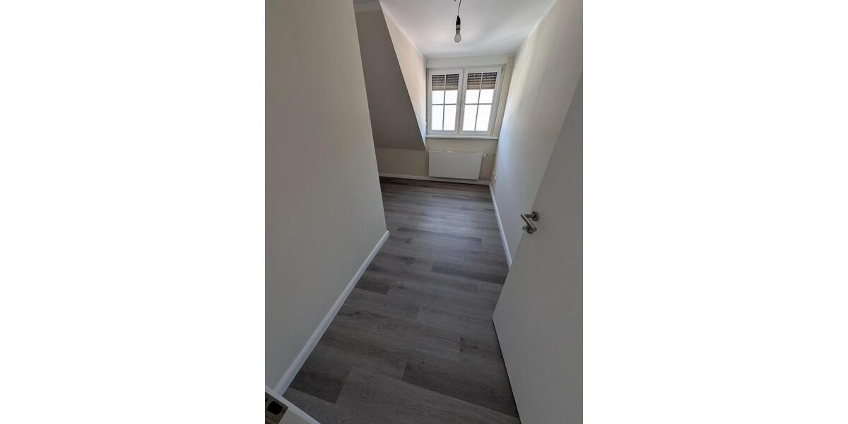 Dachgeschoßwohnung Rüdesheim am Rhein - 3 Zimmer, 71 m&sup2;, 1.000&euro; | Angebot:25436336