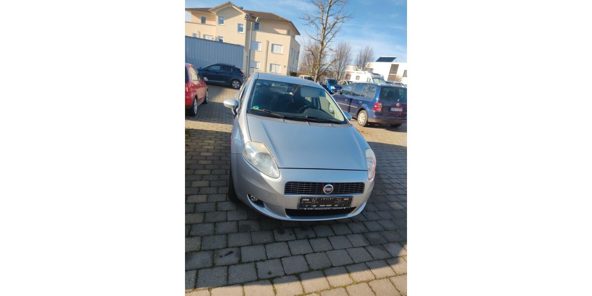 Fiat Punto 132.000 km 2.899 &euro; Schwäbisch Gmünd 73525