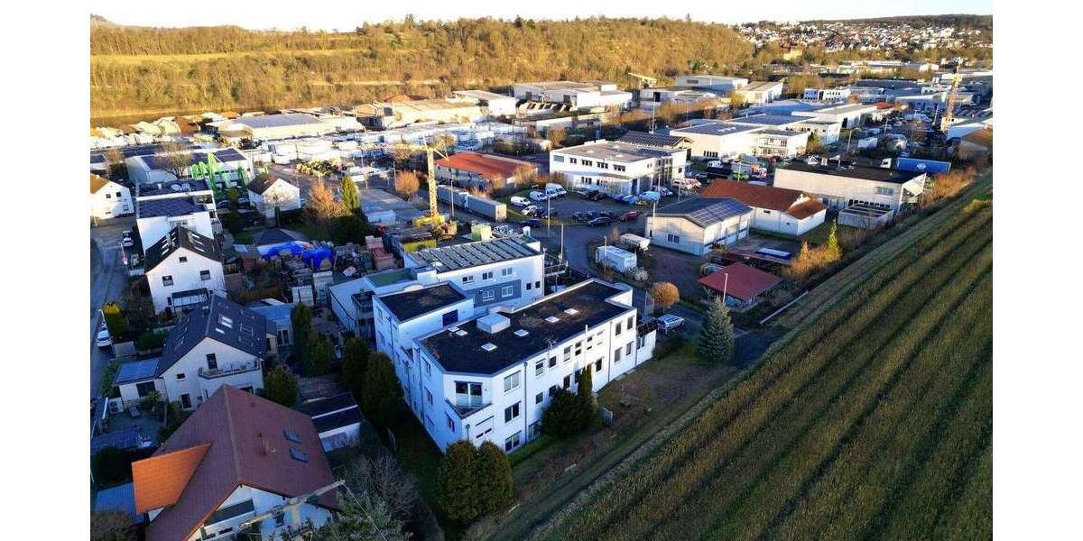 Gewerbeobjekt Remseck am Neckar / Neckargröningen Neckargröningen - 7 Zimmer, 168 m&sup2;, 398.000&euro; | Angebot:24811644