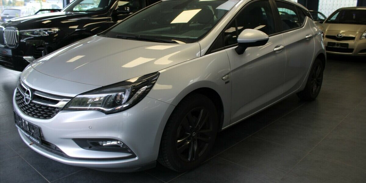 Opel Astra 1.4 Turbo 120 Jahre 72.750 km 12.980 &euro; Euskirchen 53881