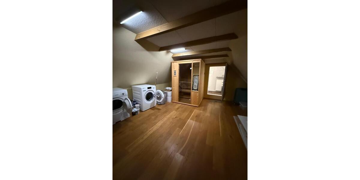 Einfamilienhaus Warendorf - 8 Zimmer, 2 m&sup2;, 2.200&euro; | Angebot:24858437