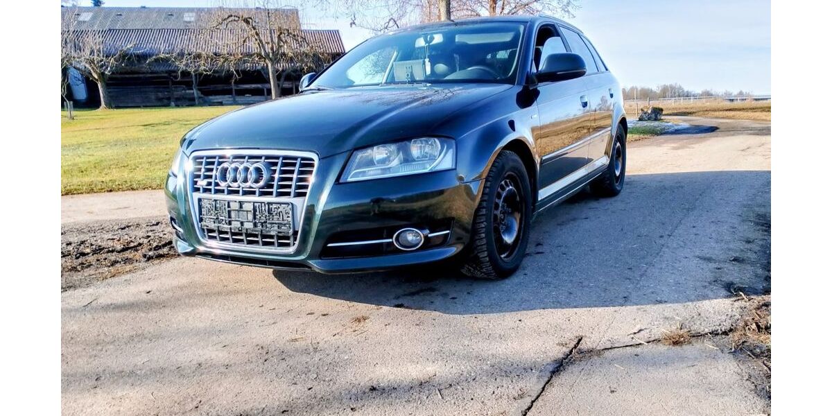 Audi A3 266.000 km 2.350 &euro; Rottweil 78628