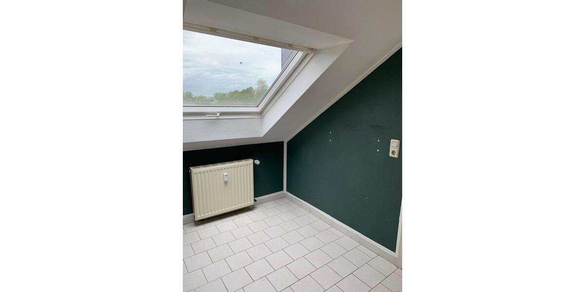 Dachgeschoßwohnung Tönisvorst - 2 Zimmer, 74 m&sup2;, 600&euro; | Angebot:26296368