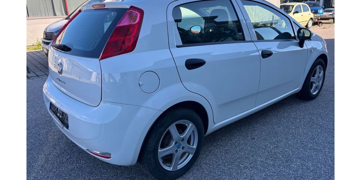 Fiat Punto 240.000 km 2.800 &euro; Ergolding 84030
