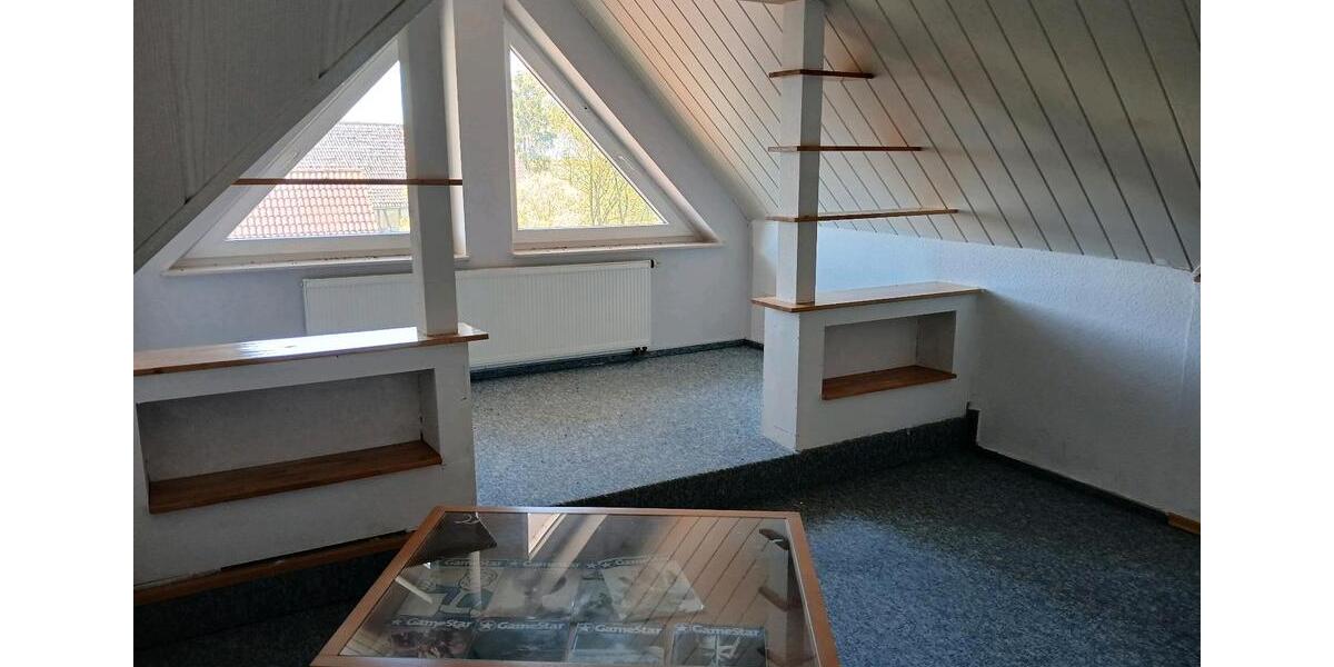 Dachgeschoßwohnung Niedenstein - 2 Zimmer, 50 m&sup2;, 500&euro; | Angebot:26406733