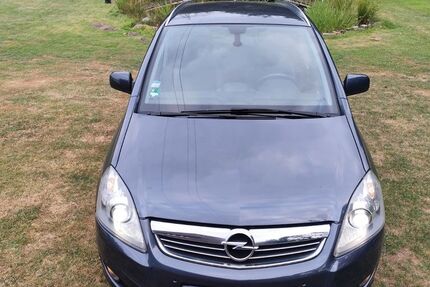 Opel Zafira 128.000 km 5.999 &euro; Hatten 26209