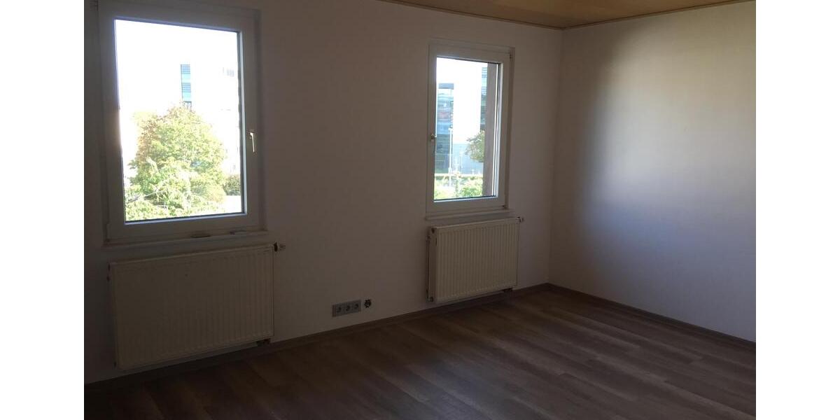 Wunderschöne 4-Raum-Wohnung mit Wohnküche & Garage in Erfurt 4 zimmer