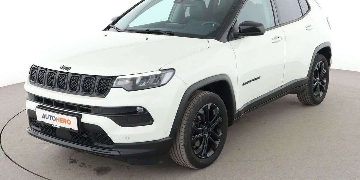 Jeep Compass 97.079 km 16.470 &euro; Berlin 14059