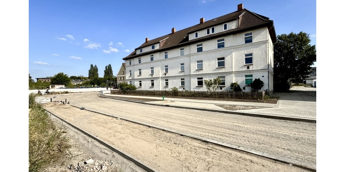 HORN IMMOBILIEN++ Neubrandenburg, vermietetes MFH mit 13 WE, großem Grundstück, nur 500 m zur Innenstadt - Mehrfamilienhaus, Wohnhaus Neubrandenburg Datzeberg | Angebot:27103821