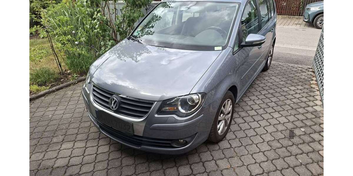VW Touran 239.000 km 2.650 &euro; München, Landeshauptstadt 80935