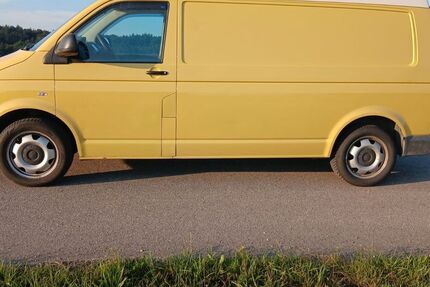 VW T5 Transporter 185.000 km 5.200 &euro; Tussenhausen 86874