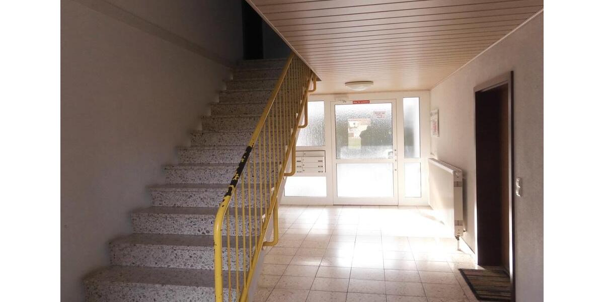 Etagenwohnung Nossen - 3 Zimmer, 90 m&sup2;, 585&euro; | Angebot:26145386