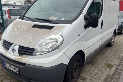 Renault Trafic 179.298 km 4.200 &euro; Hamburg 22047