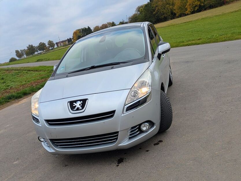 Peugeot 5008 133.000 km 5.990 € Hadamar 65589