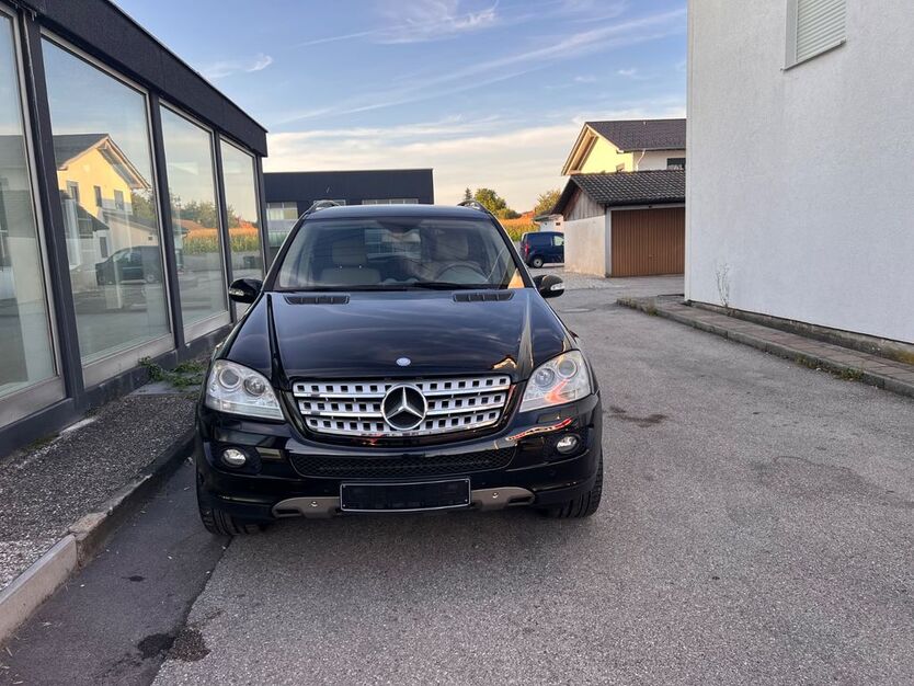 Mercedes-Benz ML 500 274.123 km 7.800 € Tulling 85643