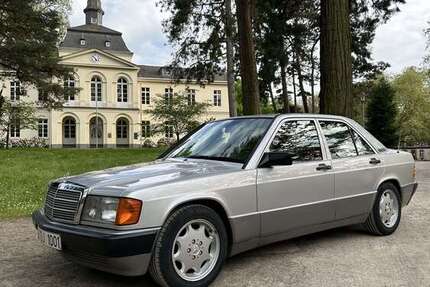 Mercedes-Benz 190 124.300 km 8.590 &euro; Düsseldorf 40597