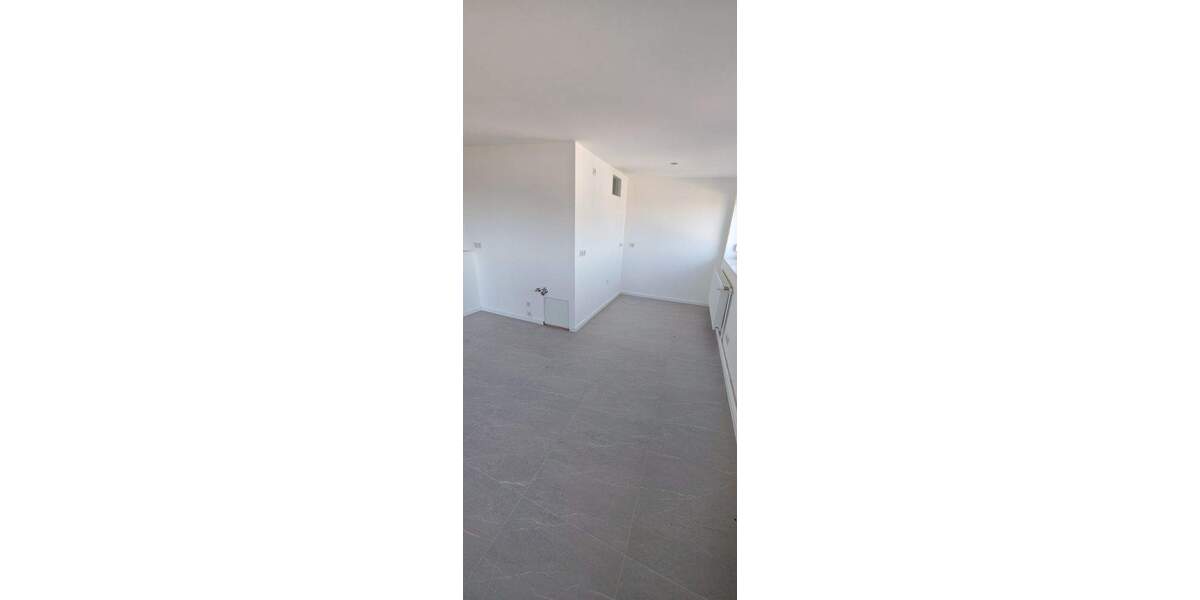 Etagenwohnung Dresden Naußlitz - 5 Zimmer, 174 m&sup2;, 1.825&euro; | Angebot:25387244