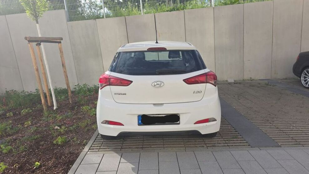 i20