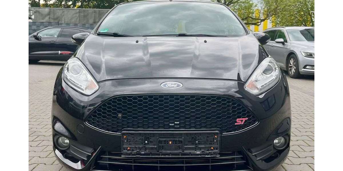 Ford Fiesta 83.500 km 10.900 &euro; Bochum 44894