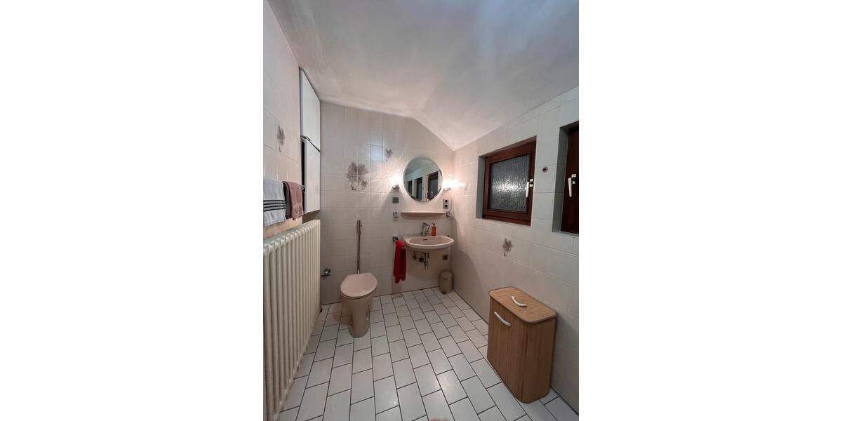 Einfamilienhaus Alfter - 10 Zimmer, 160 m&sup2;, 1.500&euro; | Angebot:25307305