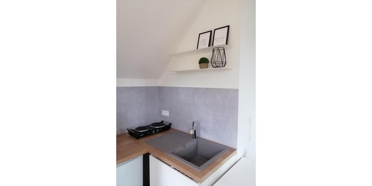 Dachgeschoßwohnung Ihlow - 1 Zimmer, 60 m&sup2;, 650&euro; | Angebot:25719903