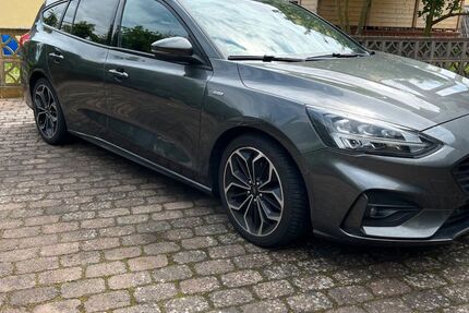 Ford Focus 125.000 km 10.400 &euro; Sarstedt 31157