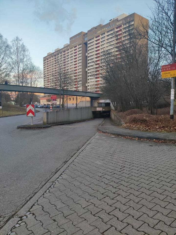 Tiefgarage Im Asemwald zu vermieten