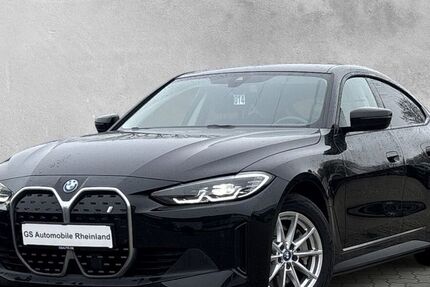 BMW i4 29.984 km 37.700 &euro; Krefeld 47809