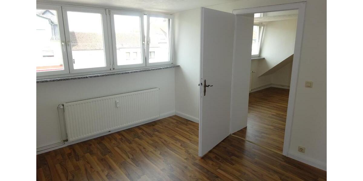 Dachgeschoßwohnung Überherrn - 1 Zimmer, 55 m&sup2;, 350&euro; | Angebot:25284884