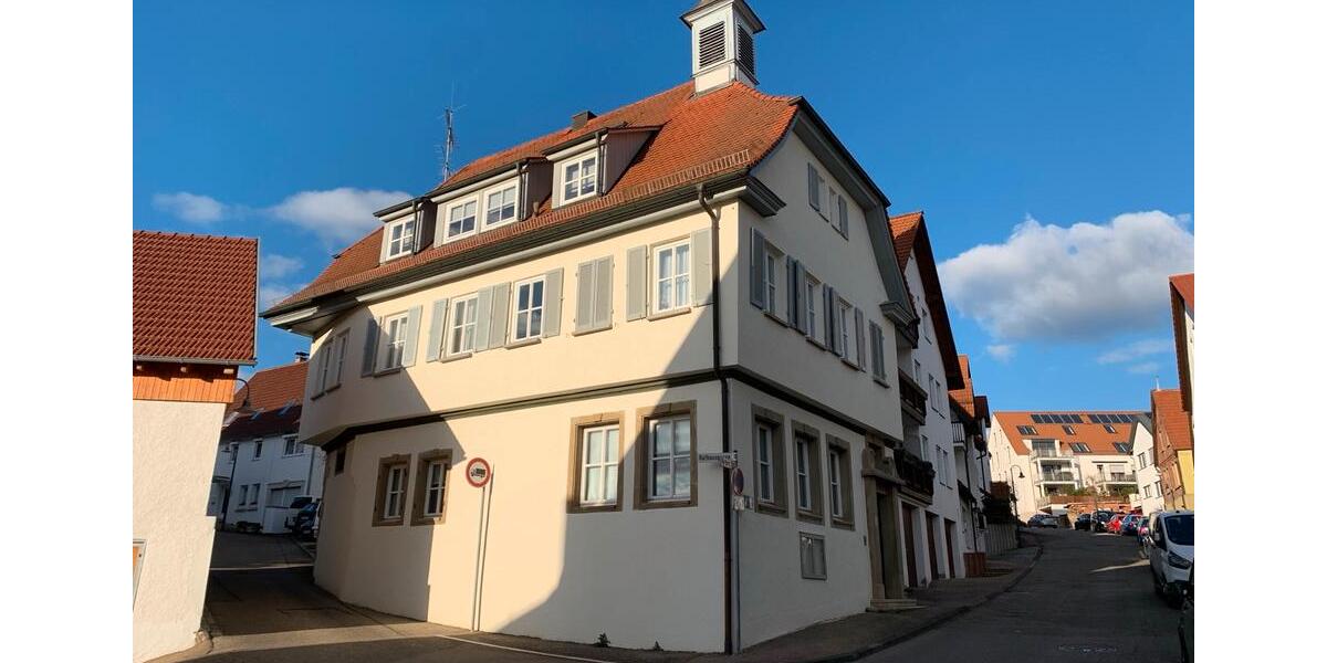 Dachgeschoßwohnung Ludwigsburg Hoheneck - 2.5 Zimmer, 70 m&sup2;, 289.000&euro; | Angebot:25606429