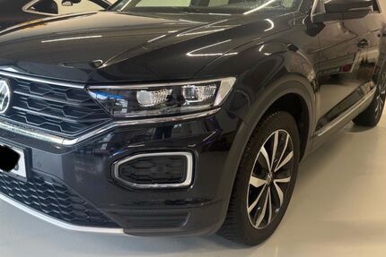VW T-Roc 74.000 km 21.900 &euro; Stuttgart 70499