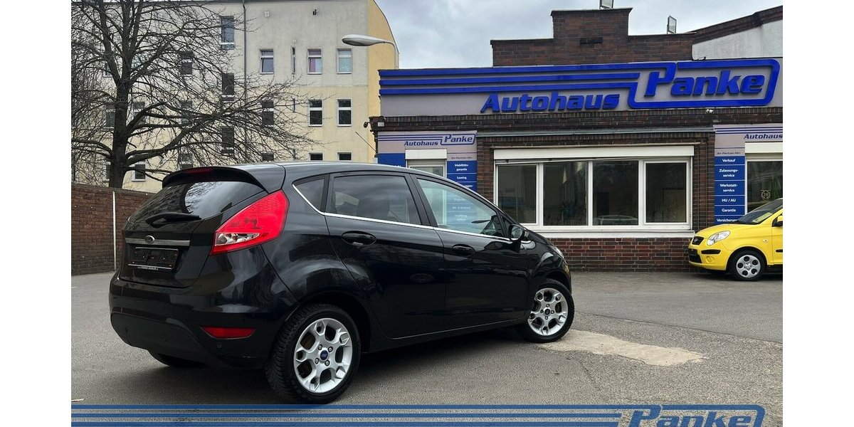 Ford Fiesta Titanium*Keyless*PDC*LED*Tel.*Chrom*GAS* 178.353 km 3.990 &euro; Berlin 13187