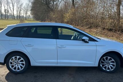 Seat Leon 128.000 km 8.800 &euro; Bocholt 46399